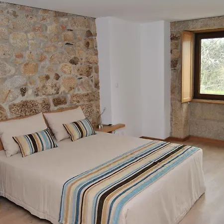 Casa De Vilarinho By Geres Casas