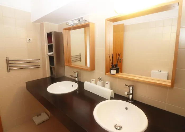 Casa De Vilarinho By Geres Casas Bouro